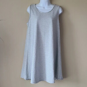 NWT Thyme & Honey women's dress sz.S striped white/gray